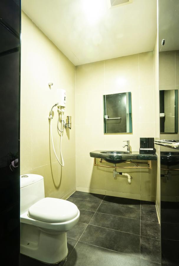 Artz Hotel Τζόχορ Μπάχρου Εξωτερικό φωτογραφία